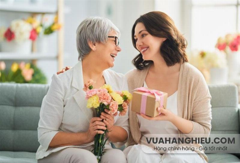 Quà tặng 8/3 máy đọc sách cho mẹ